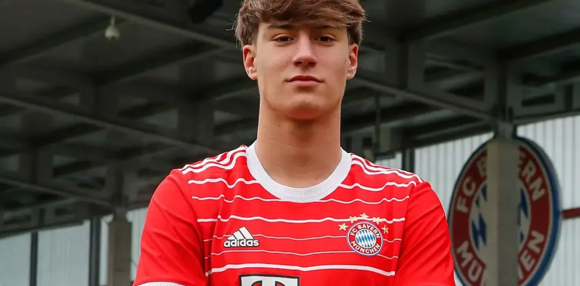 Bundesliga : Javier Fernandez : l’ancien joueur de l’Atletico joue les chances du Bayern en marquant des buts. Bundesliga : Javier Fernandez : l’ancien joueur de l’Atletico joue les chances du Bayern en marquant des buts.