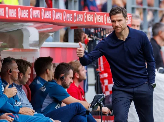 Bundesliga : Le Bayer Leverkusen mise sur Xabi Alonso : « Nous suivons ses instructions, nous croyons en ce qu&rsquo;il fait ».