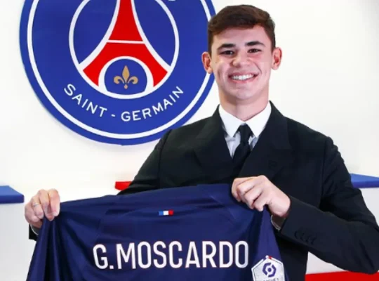 Ligue 1 : le PSG signe Gabriel Moscardo