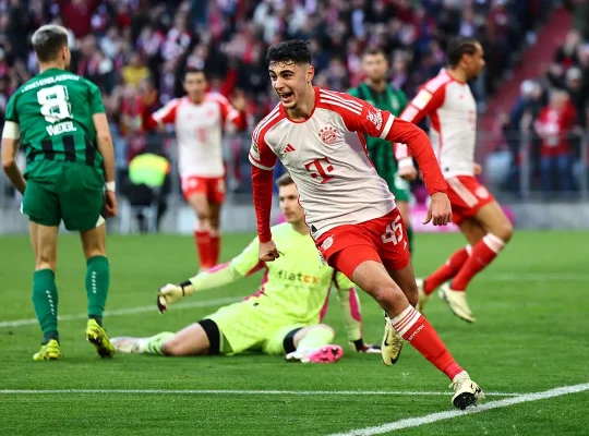 Bundesliga : Aleksandar Pavlovic, de ramasseur de balles à talisman anti-Leverkusen du Bayern : « Nous ne le féliciterons jamais assez ».