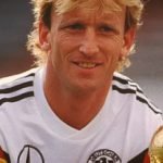 Bundesliga : Andreas Brehme meurt à 63 ans : la légende ambidextre qui a remporté la Coupe du monde 1990 avec un « penalty percé ».