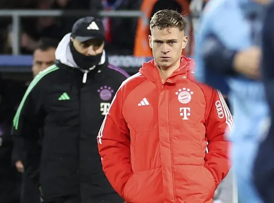 Bundesliga : Quelque chose ne va pas avec Kimmich : il n&rsquo;est plus intouchable au Bayern.