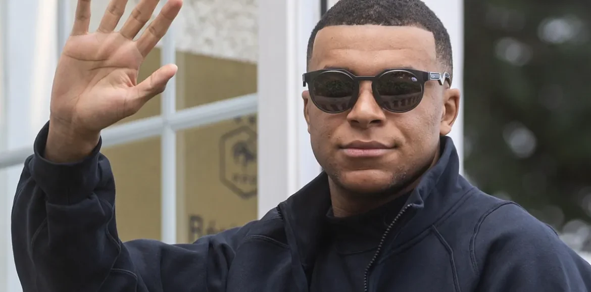La raison pour laquelle Mbapp retarde l’annonce de son transfert au Real Madrid est révélée : « Tant qu’il existe… » La raison pour laquelle Mbapp retarde l’annonce de son transfert au Real Madrid est révélée : « Tant qu’il existe… »