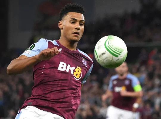 Premier League : Ollie Watkins succède à Dwight Yorke à Aston Villa
