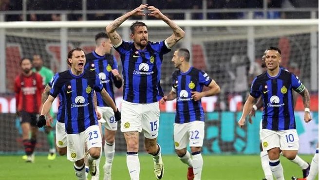 Serie A : l’Inter règne sur l’Italie : » Nous avons changé 12 joueurs… et voici la deuxième étoile « . Serie A : l’Inter règne sur l’Italie : » Nous avons changé 12 joueurs… et voici la deuxième étoile « .