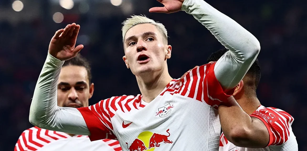 Bundesliga : Benjamin Sesko, le  » robot  » qui ne s&rsquo;est pas enfui de Leipzig :  » Je sens que je progresse à chaque match.