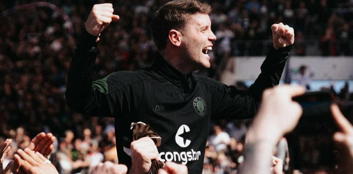 Premier League : Qui est Fabian Hürzeler, l’héritier de De Zerbi à Brighton ? Premier League : Qui est Fabian Hürzeler, l’héritier de De Zerbi à Brighton ?