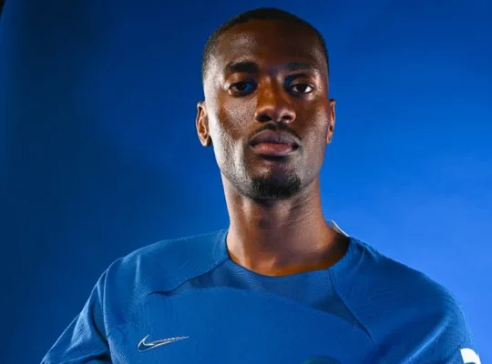 Premier League : premier achat pour le « nouveau » Chelsea de Maresca : Adarabioyo arrive
