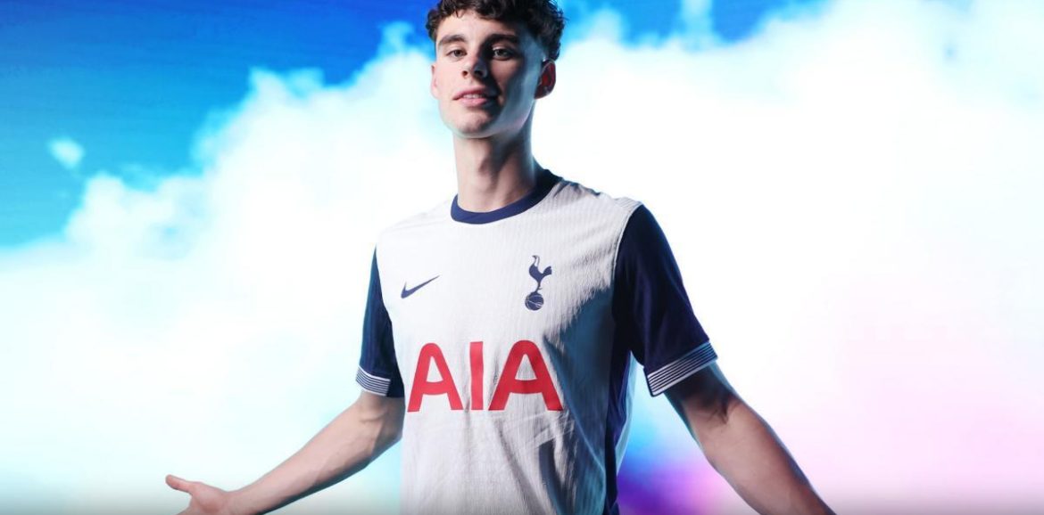 Archie Gray, le jeune ailier-pivot de 18 ans de style Barça qui va faire trembler la Premiership. Archie Gray, le jeune ailier-pivot de 18 ans de style Barça qui va faire trembler la Premiership.