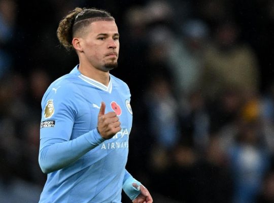 Manchester City : Guardiola se « débarrasse » de Kalvin Phillips