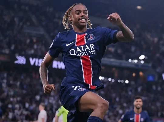 French Premier League : Bradley Barcola lève la main sur le PSG sans Mbappé : « Je me suis libéré »