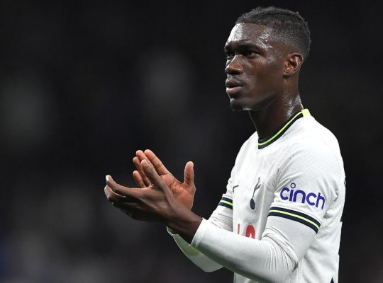Premier League : Un joueur de première division poste une vidéo de lui en train de consommer du gaz « risible ».