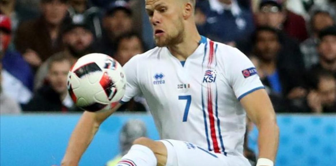 Serie A : le joueur de la Fiorentina Gudmundsson en procès pour agression sexuelle Serie A : le joueur de la Fiorentina Gudmundsson en procès pour agression sexuelle