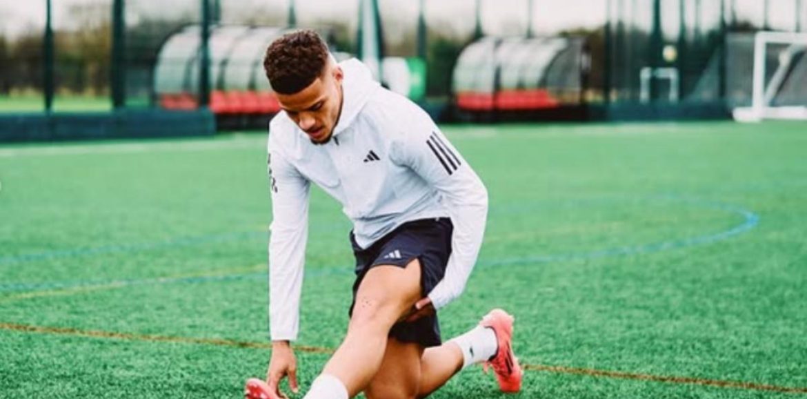 Max Aarons prend contact avec Valence avant de passer les examens médicaux et de signer.