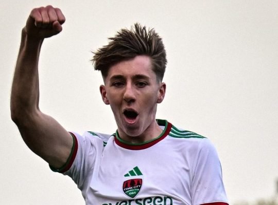 Un jeune de 16 ans contraint de prendre sa retraite quelques jours avant de rejoindre un club de la Bundesliga : Ben Dumigan.