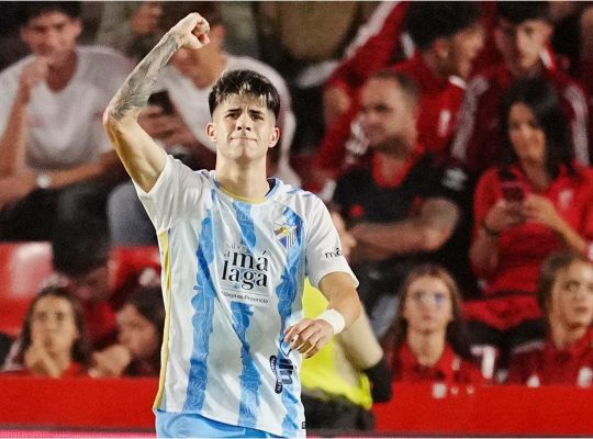 signera avec Newcastle jusqu&rsquo;en 2030